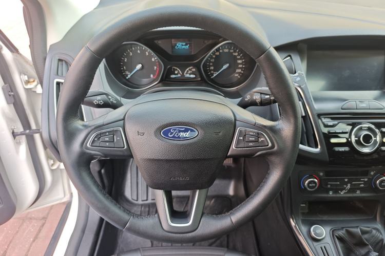 Used Ford Focus 2017 Sedan 1.6L Manual Fashion Edition Smart Drive Version