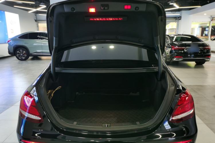 Used Mercedes-Benz E-Class 2019 E 300 L Sport Luxury Edition
