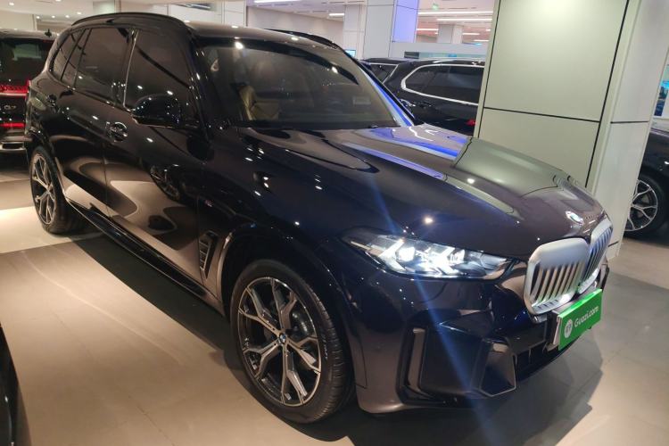 Used BMW X5 2023 xDrive 30Li Luxury M Sport Night Edition Package
