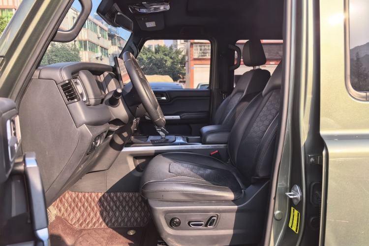 Used 212 T01 2024 2.0T Mechanic
