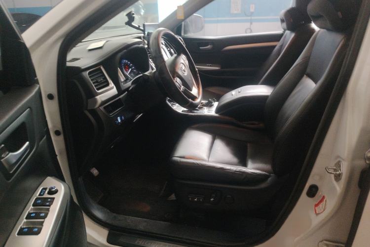 Used Toyota Highlander 2017 2.0T Four-Wheel Drive Luxury Edition 7 Seats Interior 3