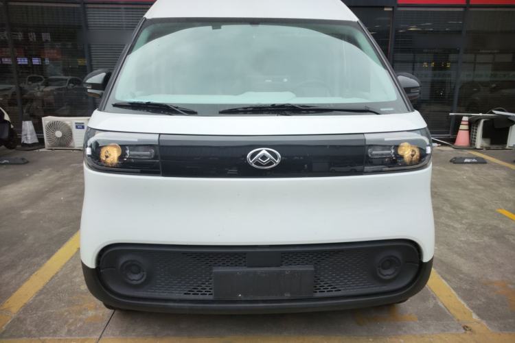 Used SAIC MAXUS Dana V1 2025 V1+ Long Wheelbase High-Roof Multi-Function Version (62 kWh)