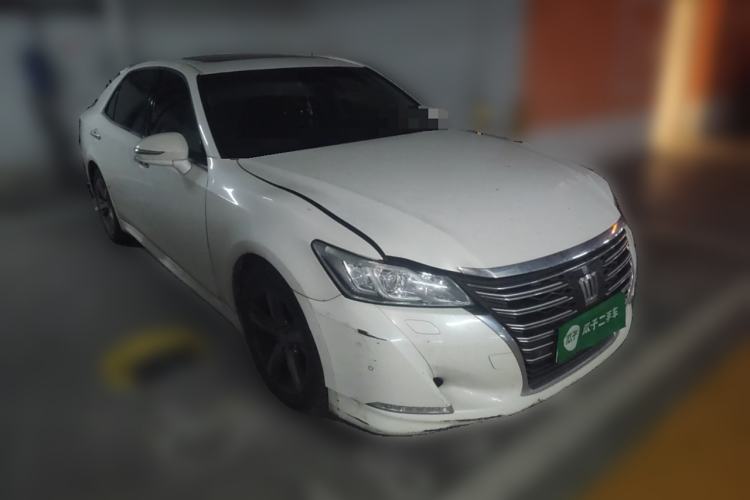 Used Toyota Crown 2015 2.0T Fashion Edition
