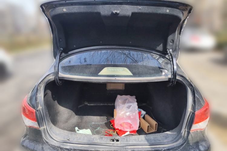 Used Nissan Sylphy 2012 Classic 1.6XL Manual Luxury Edition Trunk