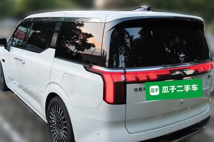 Used Zeekr 009 2022 WE Edition
