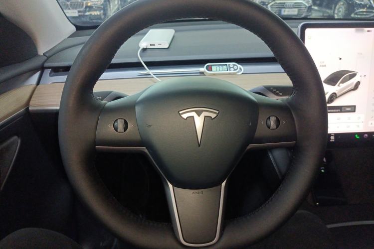 Used Tesla Model Y 2021 Long-Range All-Wheel-Drive Version