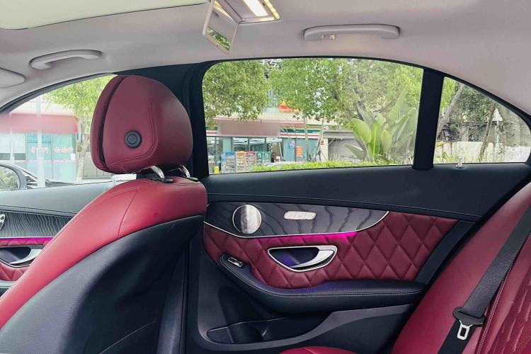 Used Mercedes-Benz C-Class 2017 Facelift C 200 L Sport Edition Interior 5