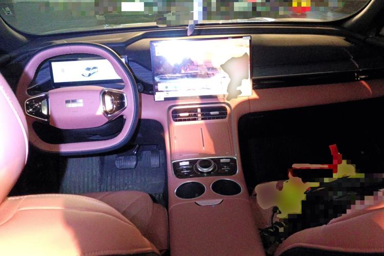 Used Geely Galaxy L6 2025 EM-i 140km Starship Edition Center Console