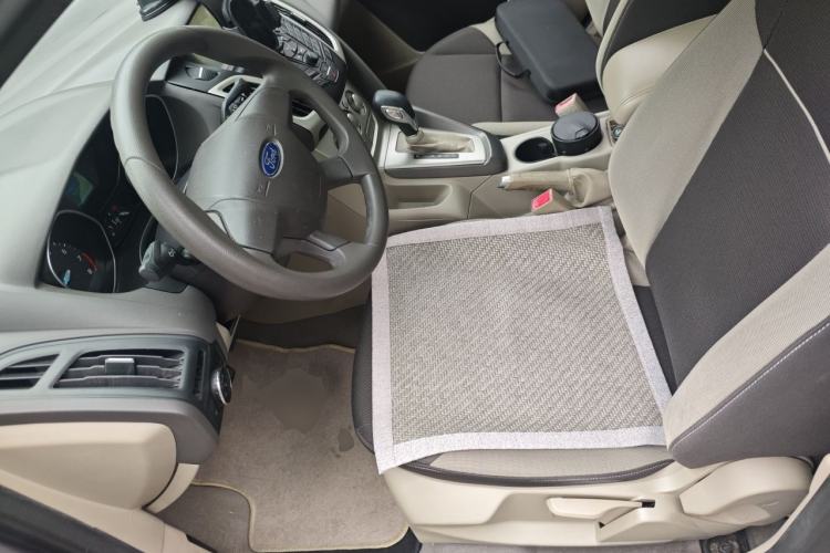 Used Ford Focus 2012 Sedan 1.6L Automatic Comfort Model
