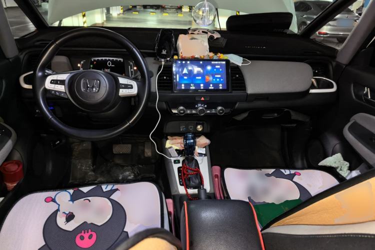 Used Honda LIFE 2023 1.5L CVT CRO-SS Fun Edition Center Console