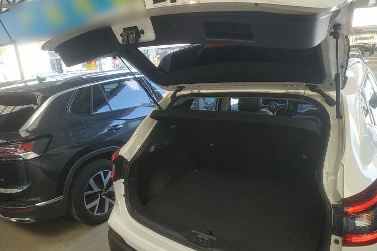 Used Nissan Qashqai 2022 2.0L CVT XV Premier Luxury Edition Trunk