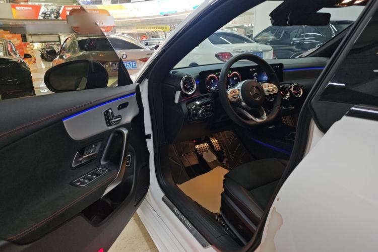 Used Mercedes-Benz CLA 2023 CLA 200 4MATIC