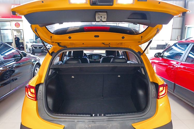 Used Kia kx1 Stonic 2019 1.4L Automatic Sport Edition China VI