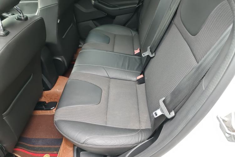 Used Ford Focus 2012 Sedan 1.6L Automatic Fashion Edition
