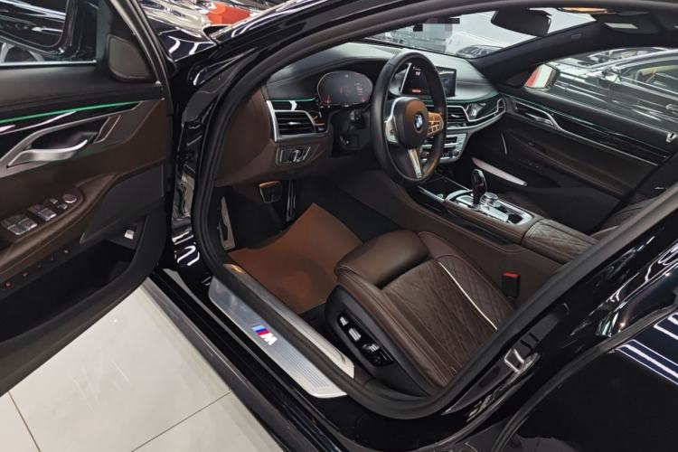 Used BMW 7 Series 2021 740Li Luxury Edition M Sport Package
