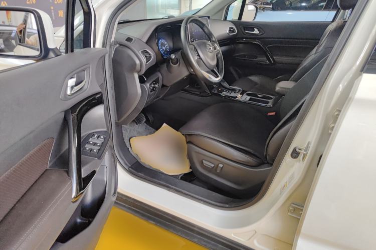 Used GAC Trumpchi GS4 2018 235T Automatic Two-Wheel Drive Luxury Smart Connectivity Version Driver Seat