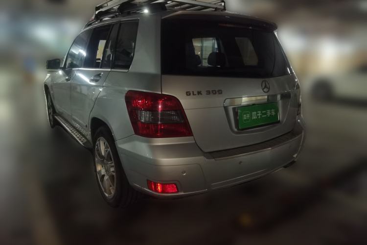 Used Mercedes-Benz GLK-Class 2011 GLK 300 4MATIC Fashion Model Rear Left 45 Deg