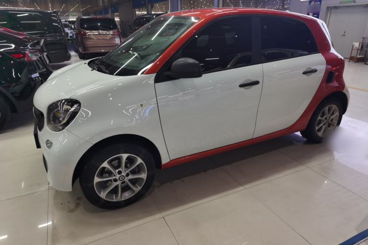 Used smart forfour 2016 1.0L 52 kW Dynamic Edition