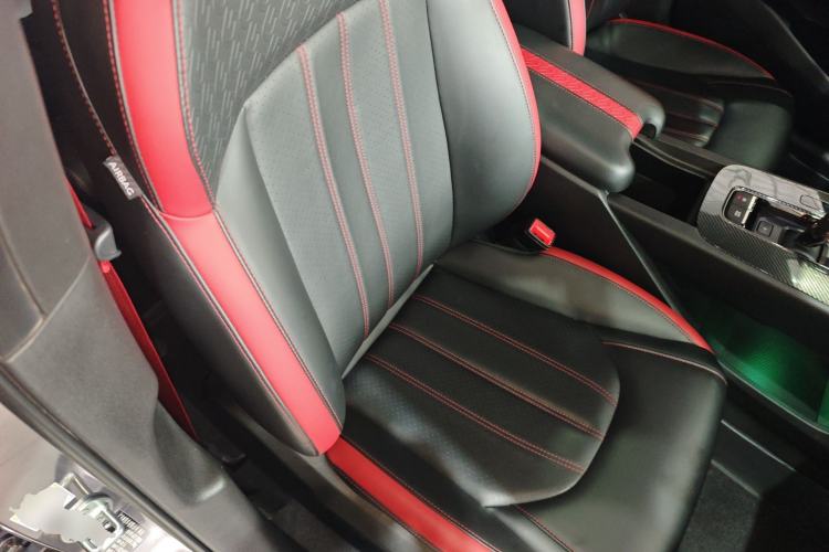 Used GAC Trumpchi EMPOW 2021 270T DCT J16 Version Right Front Seat