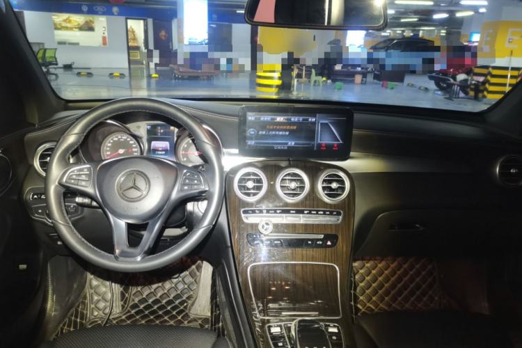 Used Mercedes-Benz GLC 2016 GLC 260 4MATIC Luxury Model