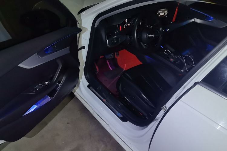 Used Audi A4L 2018 30th Anniversary Edition 45 TFSI quattro Individual Sport Edition Driver Seat