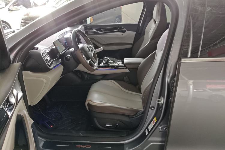 Used BYD Qin PLUS 2023 Champion Edition DM-i 120KM Excellence Model
