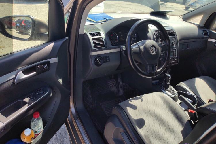 Used Volkswagen Touran 2015 1.4T DSG Comfort Edition 5 Seats Driver Seat