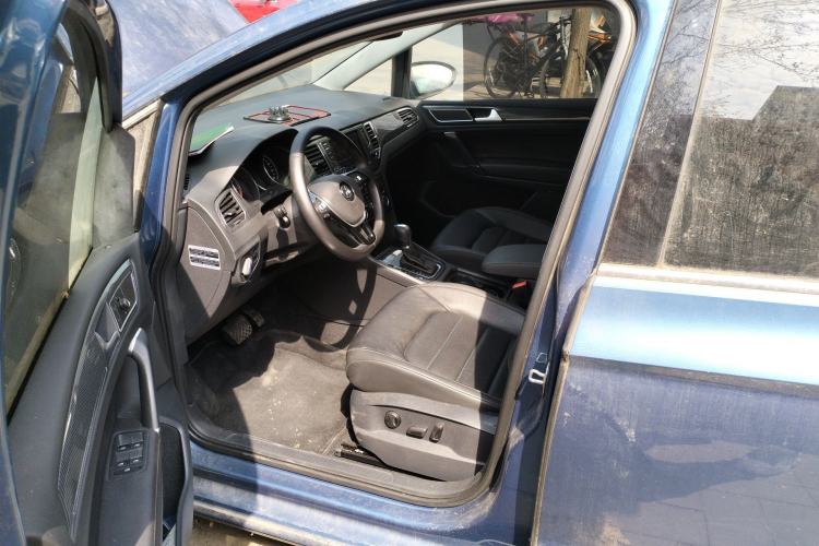 Used Volkswagen Golf Sportsvan 2016 230TSI Automatic Luxury Version Driver Seat