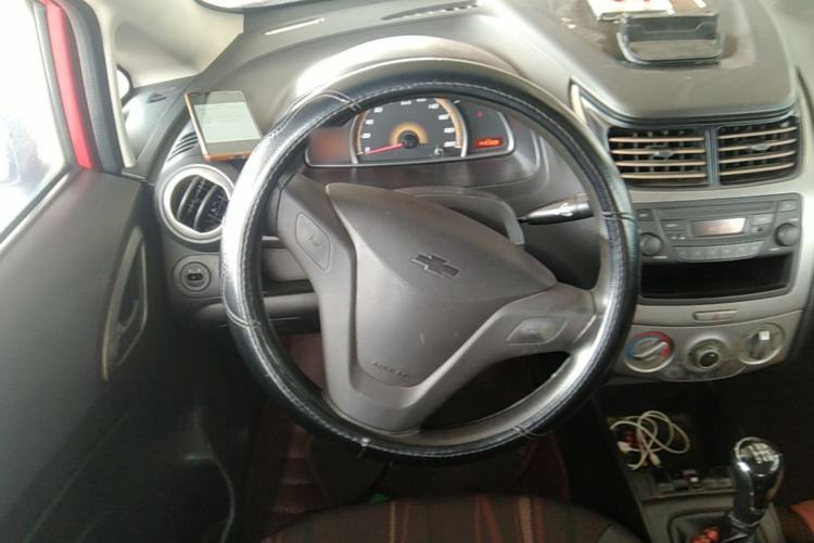 Used Chevrolet Sail 2013 Sedan 1.2L Manual Fashionable Happiness Edition
