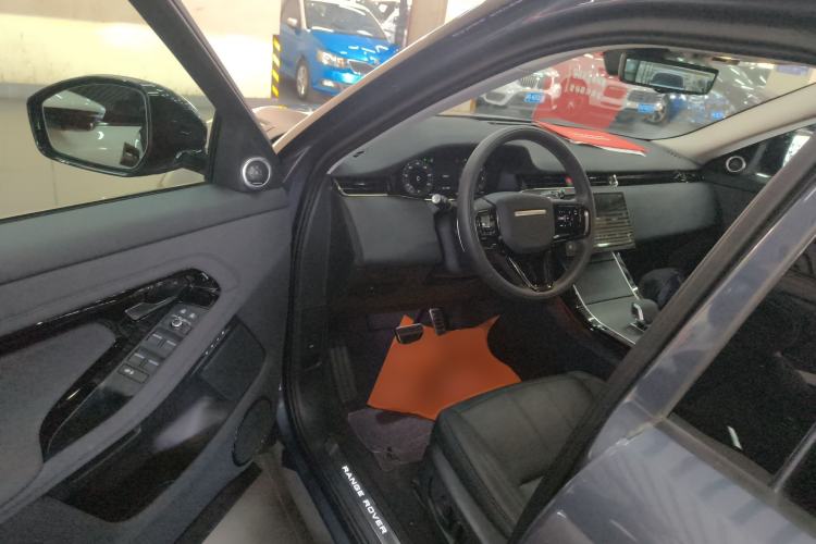 Used Land Rover Range Rover Evoque 2024 Aurora L 249 PS Prestige Light-Chasing Edition
