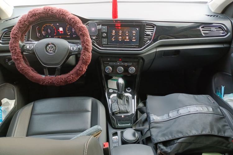 Used Volkswagen T-ROC 2019 280TSI DSG Two-Wheel Drive Comfort Version China VI Standard
