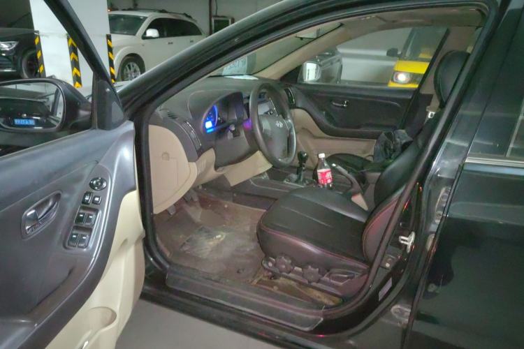 Used Hyundai Celesta 2011 1.6L Manual Luxury Model
