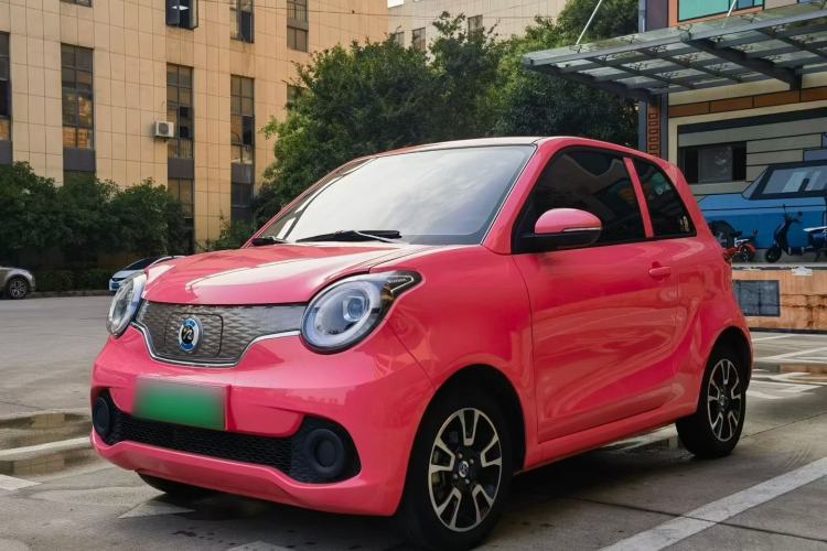 Used Brilliance Xinri i03A 2022 Rental Custom Edition