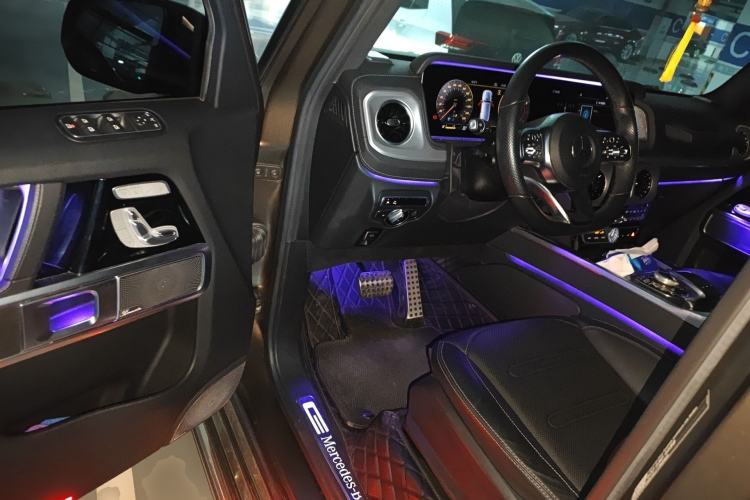 Used Mercedes-Benz G-Class 2019 G 500 Driver Seat