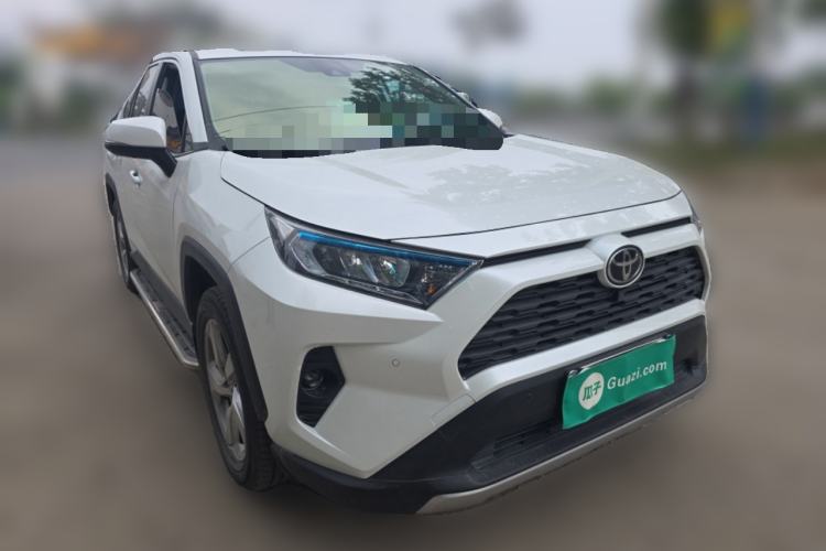 Used Toyota RAV4 2022 2.0L CVT Two-Wheel Drive Fashion Edition Front Right 45 Deg