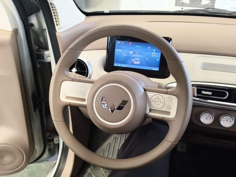 Used Wuling Hongguang MINIEV 2025 Four-Door Version Advanced Edition — 10
