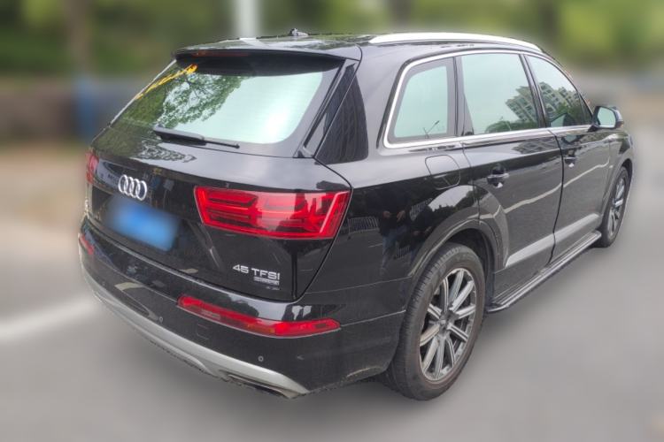 Used Audi Q7 2016 45 TFSI Technology Edition Rear Right 45 Deg