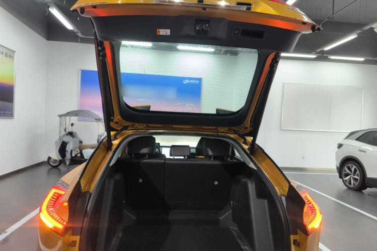 Used Toyota bZ5 2025 Model 630 PRO Smart Driving Edition Trunk