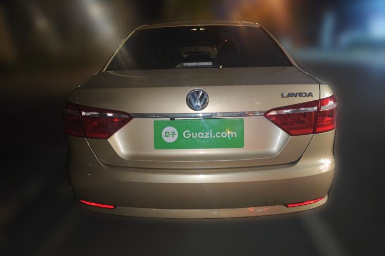 Used Volkswagen Lavida 2013 Revised Classic 1.6L Automatic Fashion Edition
