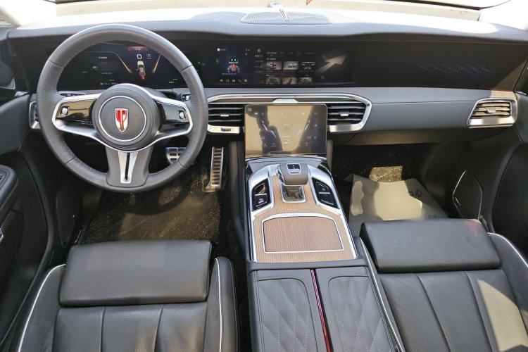 Used Hongqi E-HS9 2022 690 km Range Flagship Edition Six Seats Interior 2