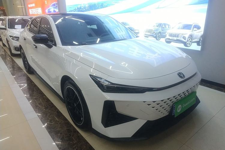 Used CHANGAN UNI-V 2024 1.5T Prestige Edition
