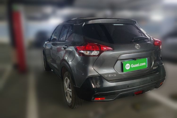 Used Nissan Kicks 2021 1.5L XE Manual Cool Edition
