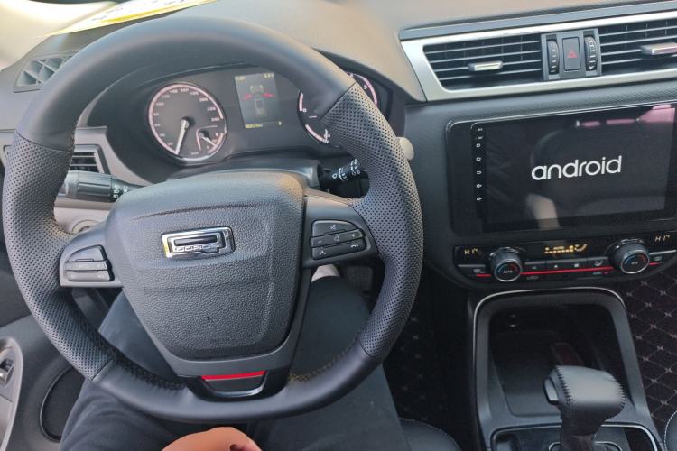 Used Qoros 5 2017 1.6T Automatic Prestige Model
