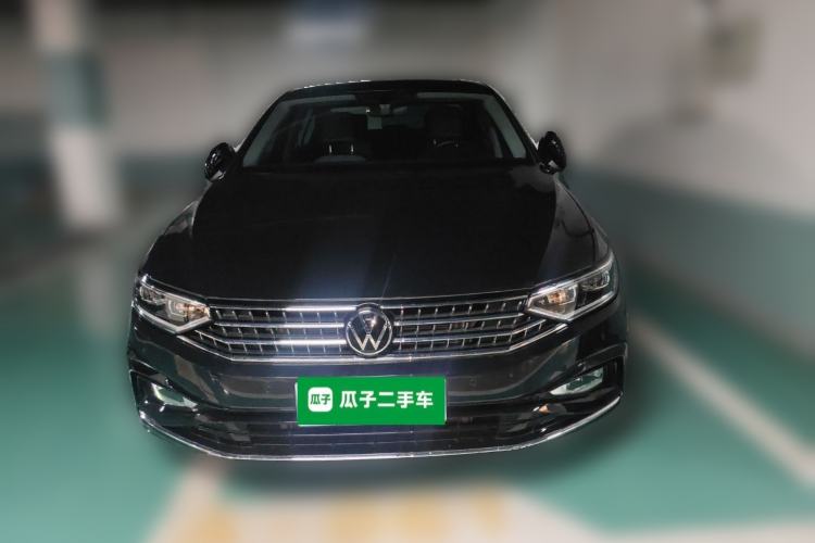 Used Volkswagen Magotan 2025 Zhongxiang Model 280TSI DSG Luxury Version
