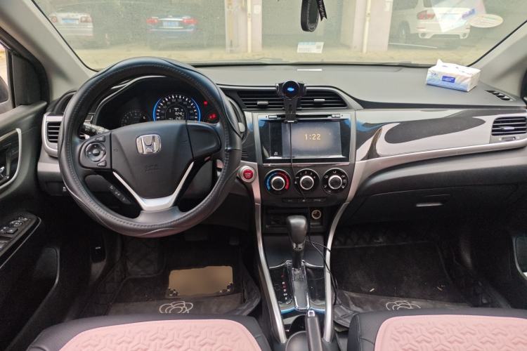 Used Honda Crider 2013 1.8L automatic luxury edition