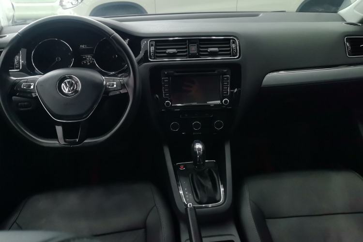 Used Volkswagen Sagitar 2017 1.6L Automatic Comfort Model
