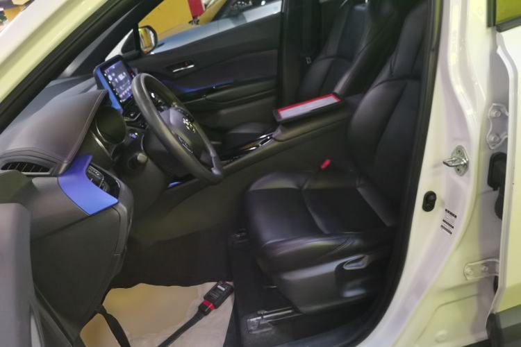 Used Toyota IZOA 2020 2.0L Enjoy Edition
