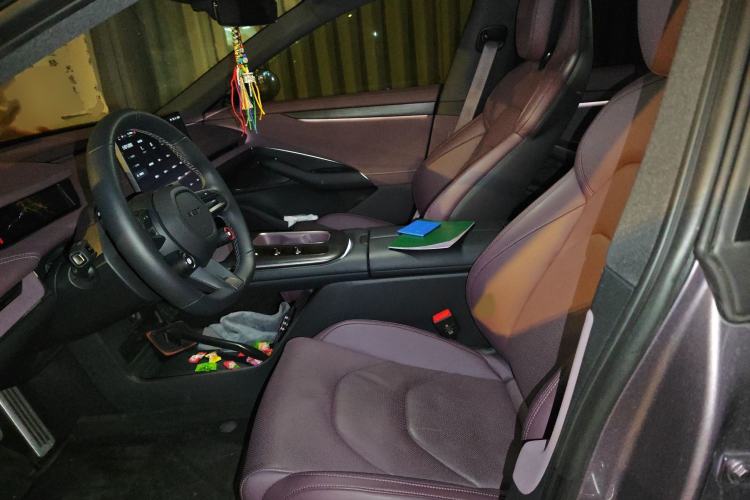 Used Xiaomi Auto SU7 2024 Rear-Drive Long-Range Intelligent Driving Version Left Front Seat