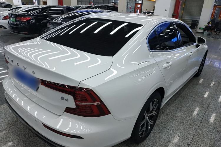 Used Volvo S60 2024 B4 Zhiyi Luxury Edition