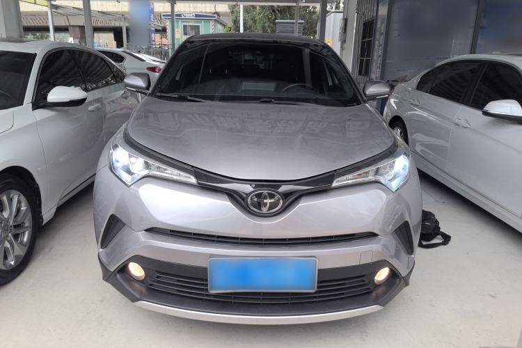 Used Toyota IZOA 2018 2.0L Yichi Version China VI Standard
